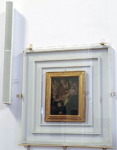 AtlasIED Aimline Loudspeaker near painting