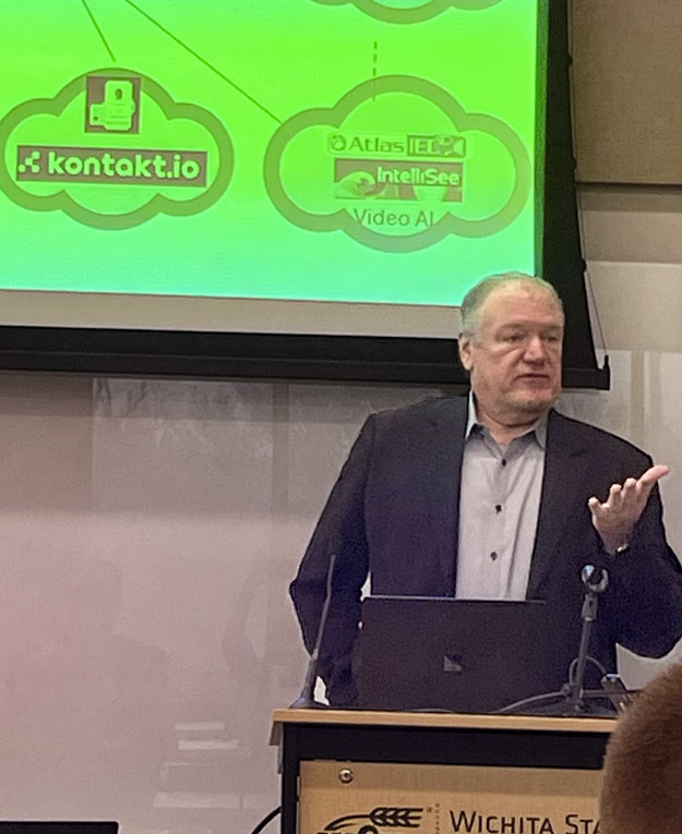 IP-CONSOLE-GH in office